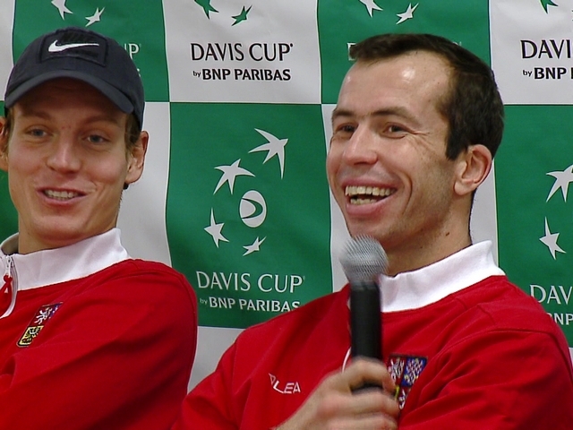 stredni-1-teniste-prijeli-na-davis-cup-2009